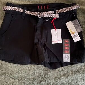 Elle Woen's Shortsn - brand New With Tags